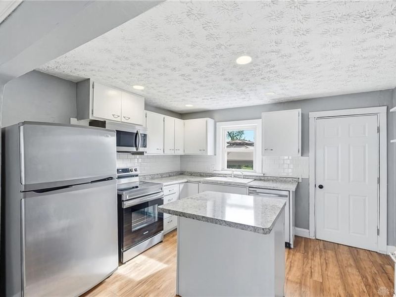 1212 Imperial Boulevard, Dayton, OH 45419 Photo 6