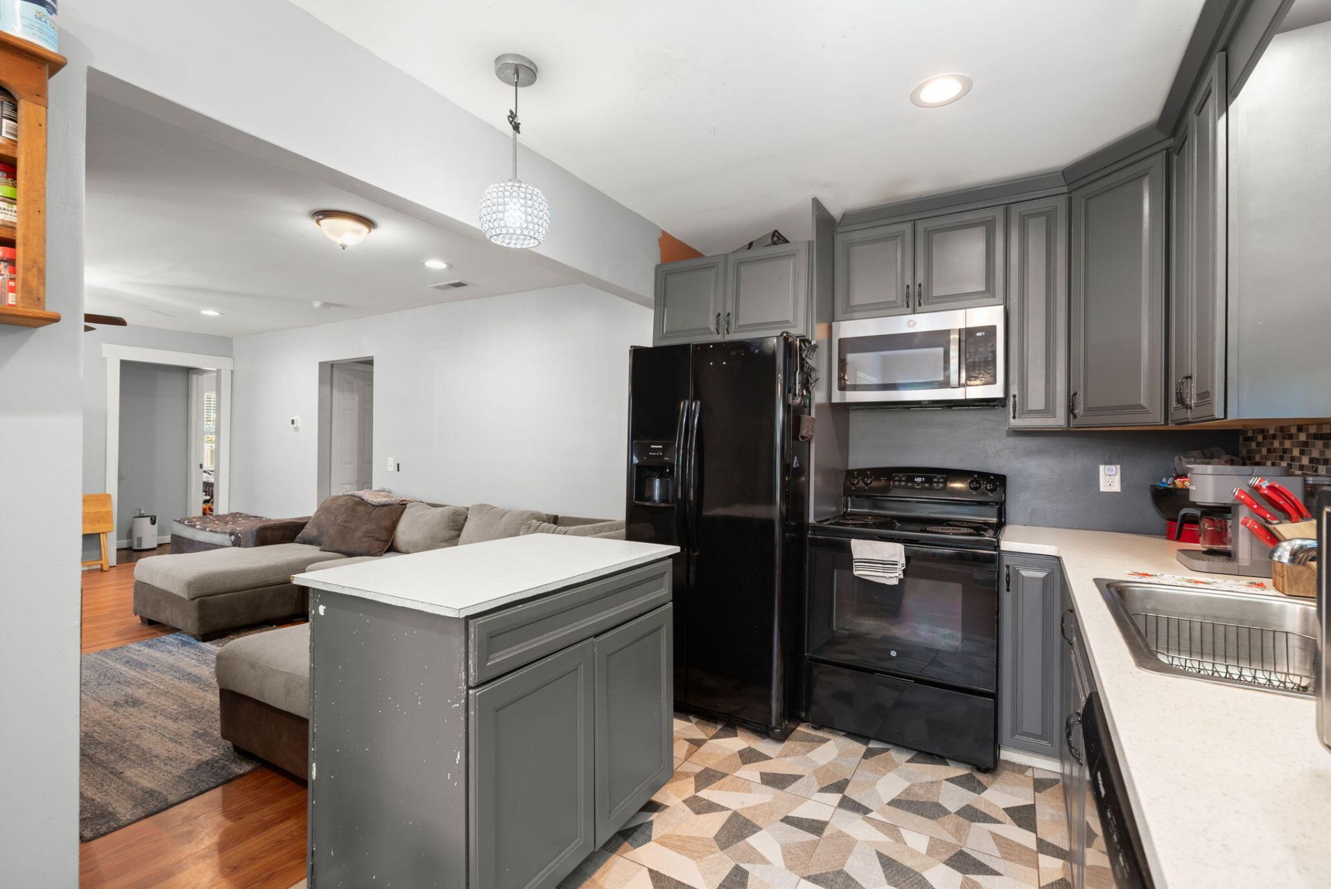 123 Rocky Hill Road Photo 6