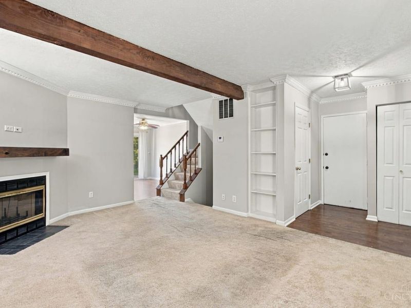 6355 Corbly Road, Unit 13, Cincinnati, OH 45230 Photo 2