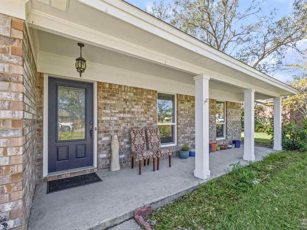 4521 Baywoods Ct, Pensacola, FL 32504