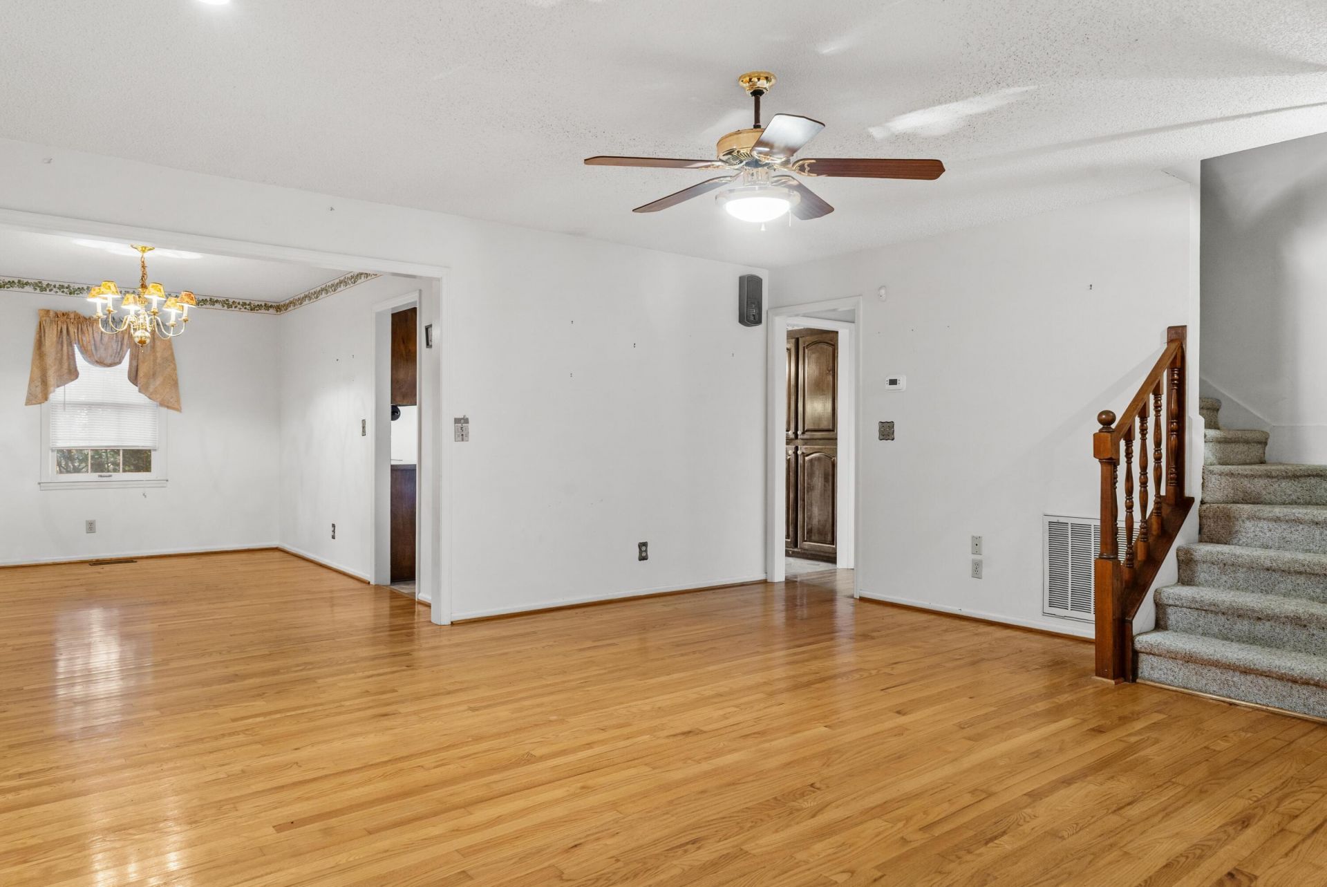 519 Willington Drive Photo 8