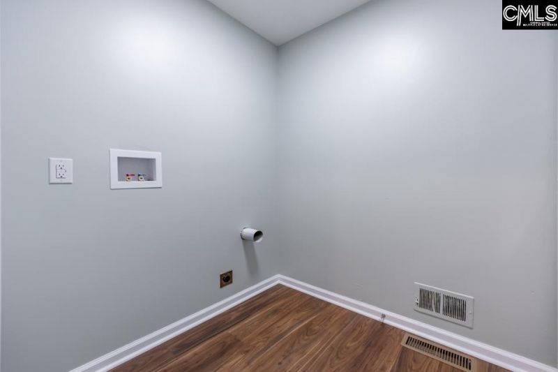 4024 Evergreen Drive  Photo 11