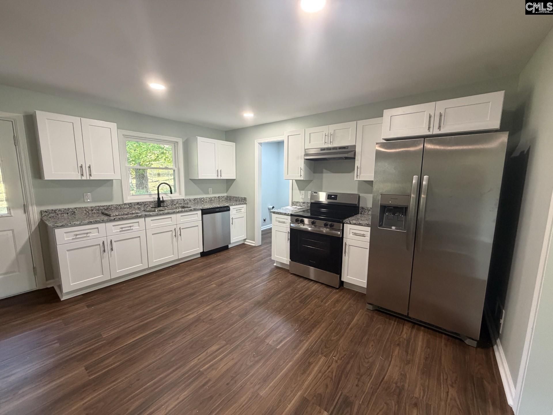 4024 Evergreen Drive  Photo 5