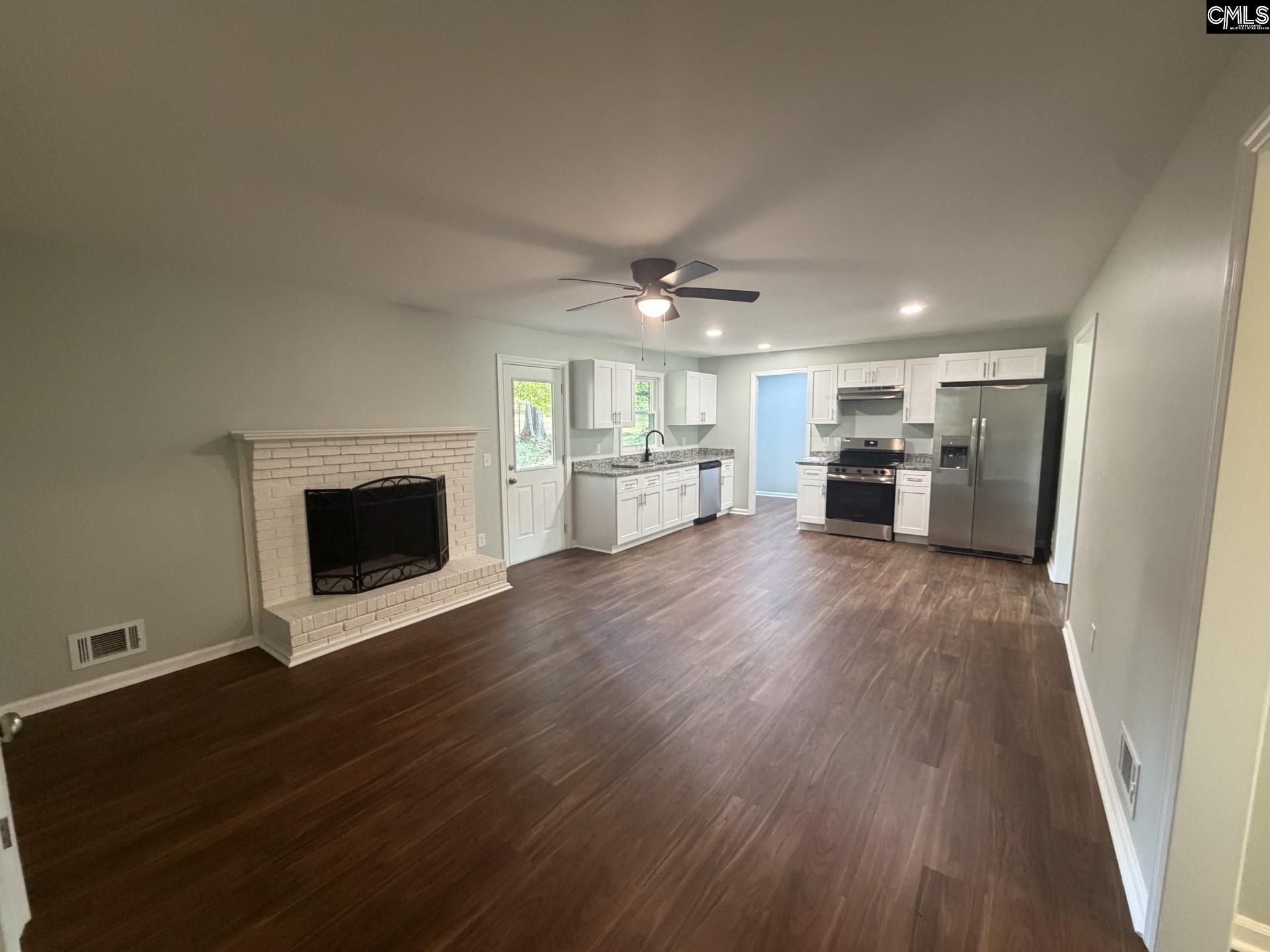 4024 Evergreen Drive  Photo 9