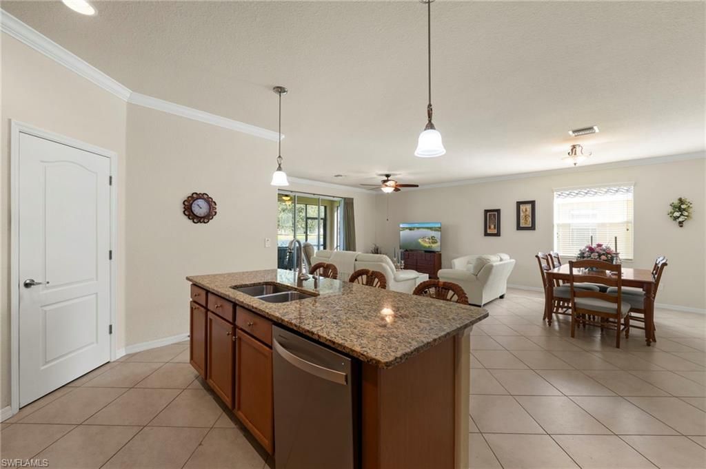 2517 Laurentina Ln , Cape Coral, FL 33909 Photo