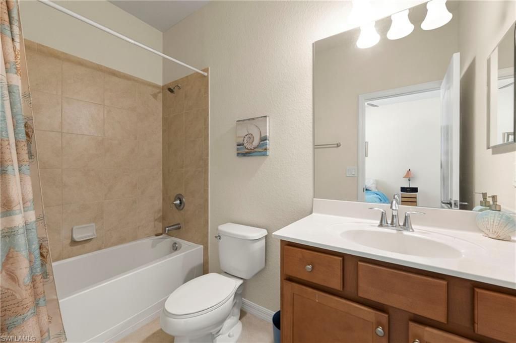 2517 Laurentina Ln , Cape Coral, FL 33909 Photo