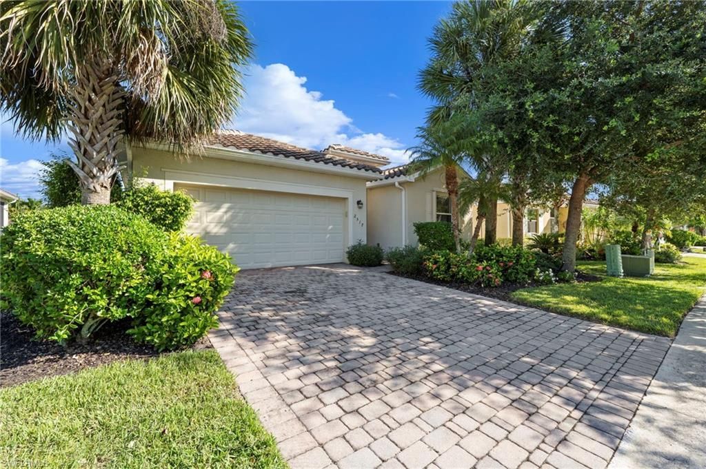 2517 Laurentina Ln , Cape Coral, FL 33909 Photo