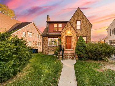 1809 Jackson Avenue, Unit 2, Ann Arbor, Mi 48103