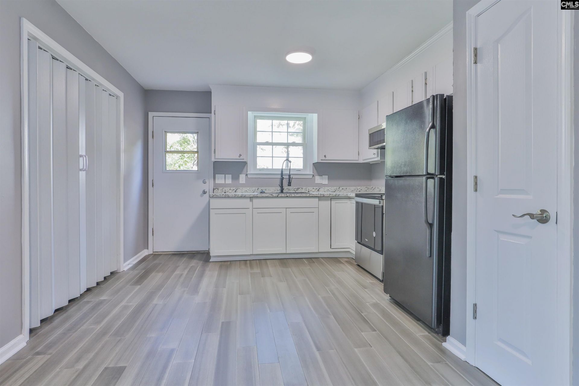 154 Meadow Wood Drive  Photo 8