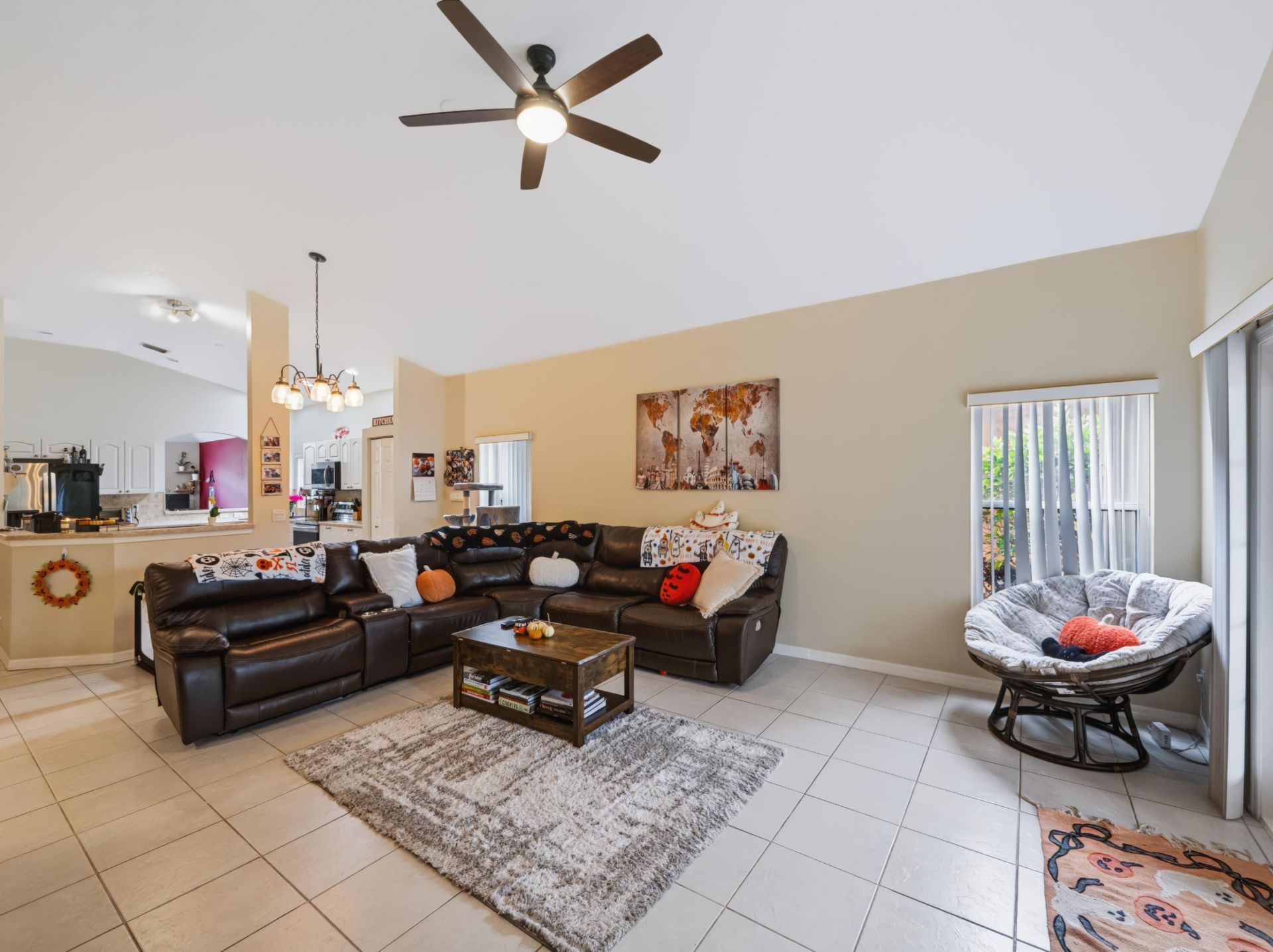 8071 Via Hacienda, Riviera Beach, FL 33418 Photo