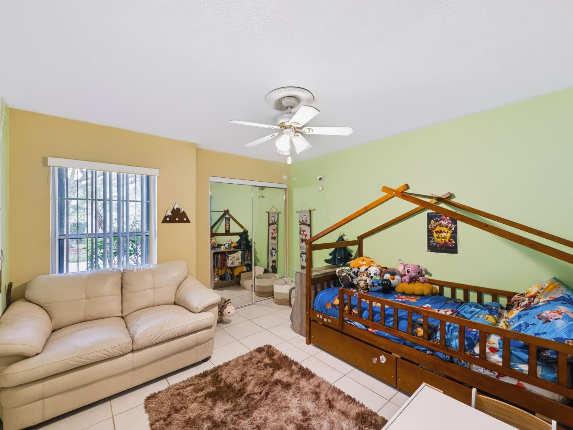 8071 Via Hacienda, Riviera Beach, FL 33418 Photo