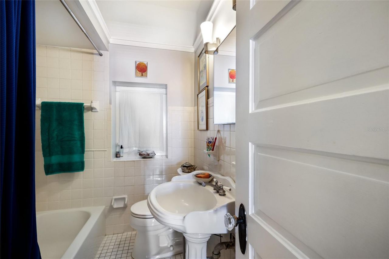 2813 Riverview Boulevard , Bradenton, FL 34205 Photo
