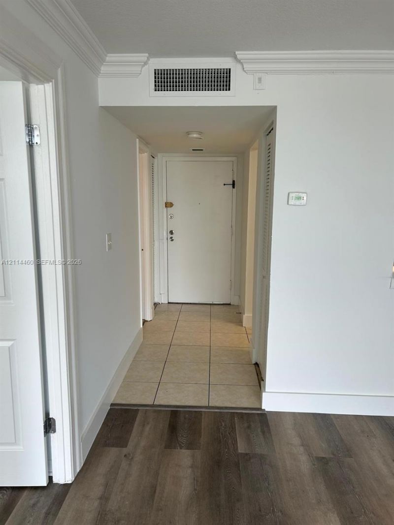 488 NW 165th St Rd , Unit B-411, Miami, FL 33169 Photo
