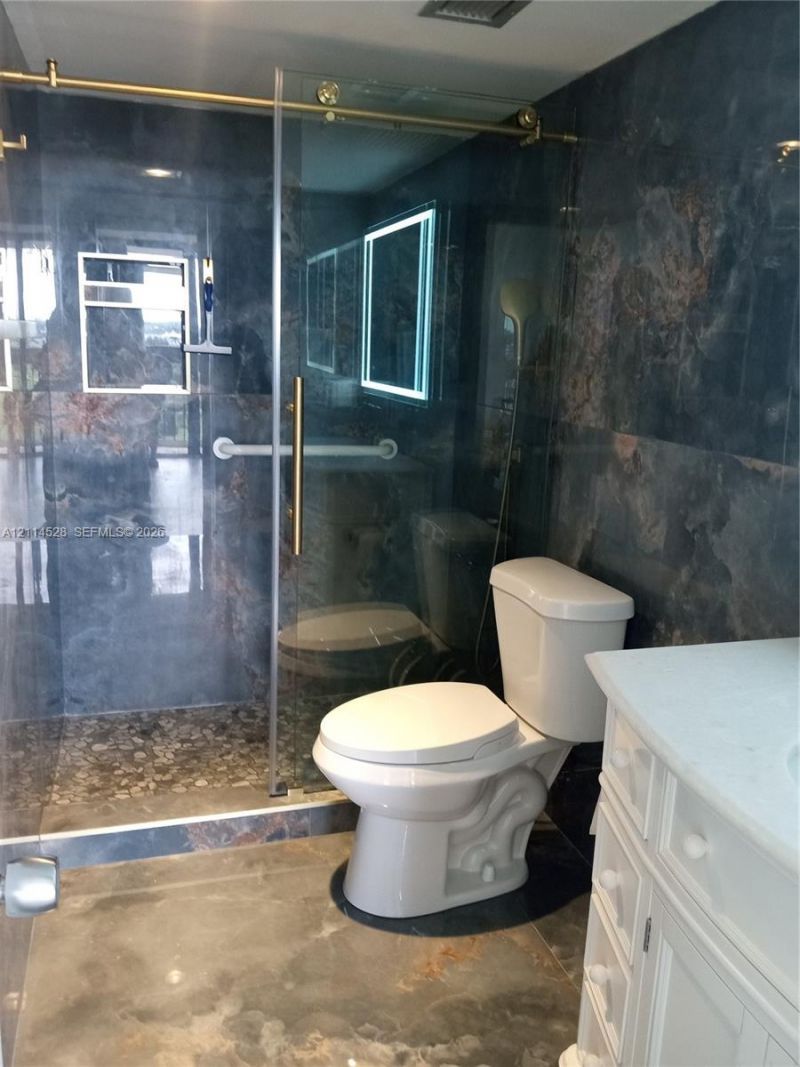 2400 Presidential Way , Unit 1205, West Palm Beach, FL 33401 Photo