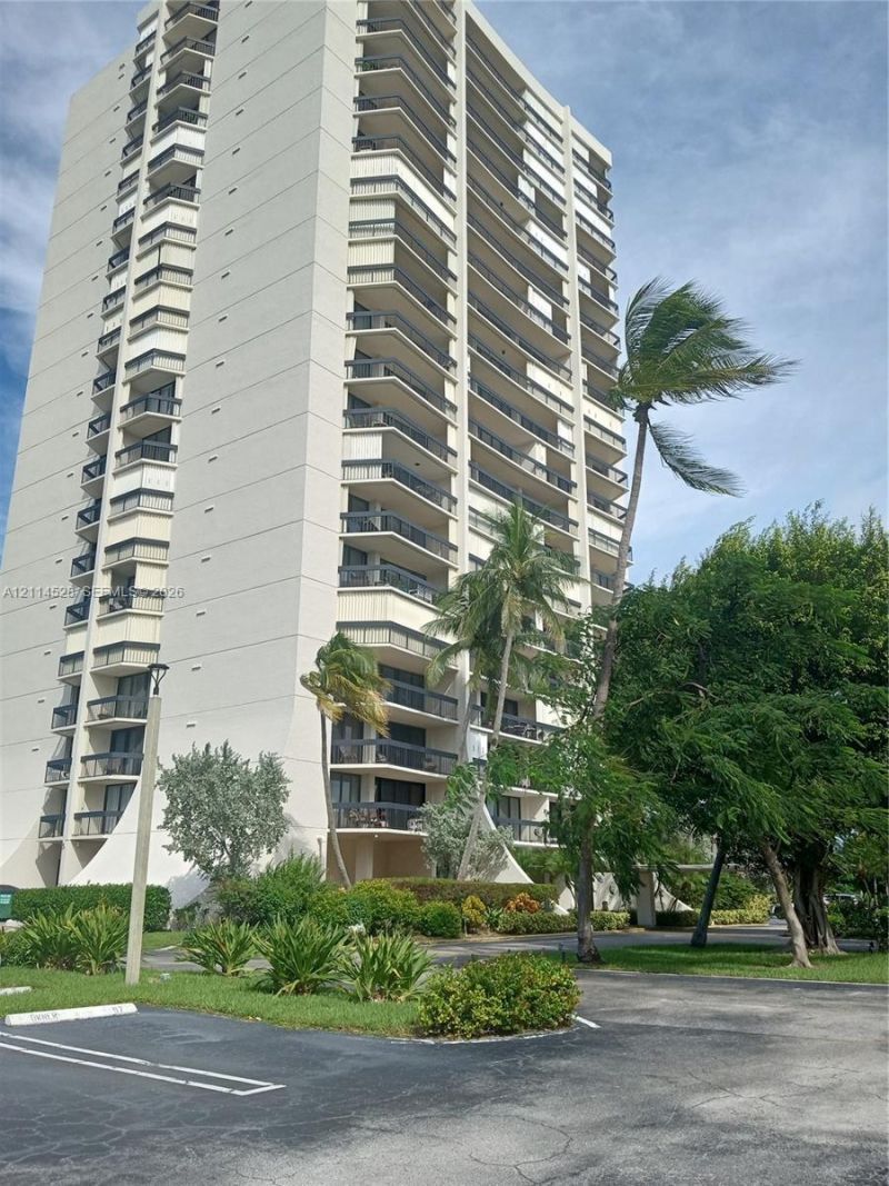 2400 Presidential Way , Unit 1205, West Palm Beach, FL 33401 Photo