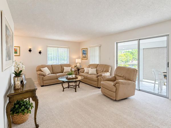 5180 E Sabal Palm Boulevard, Unit 341, Tamarac, FL 33319