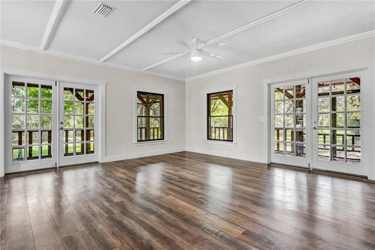 16418 Winburn Drive, Sarasota, FL 34240 Photo