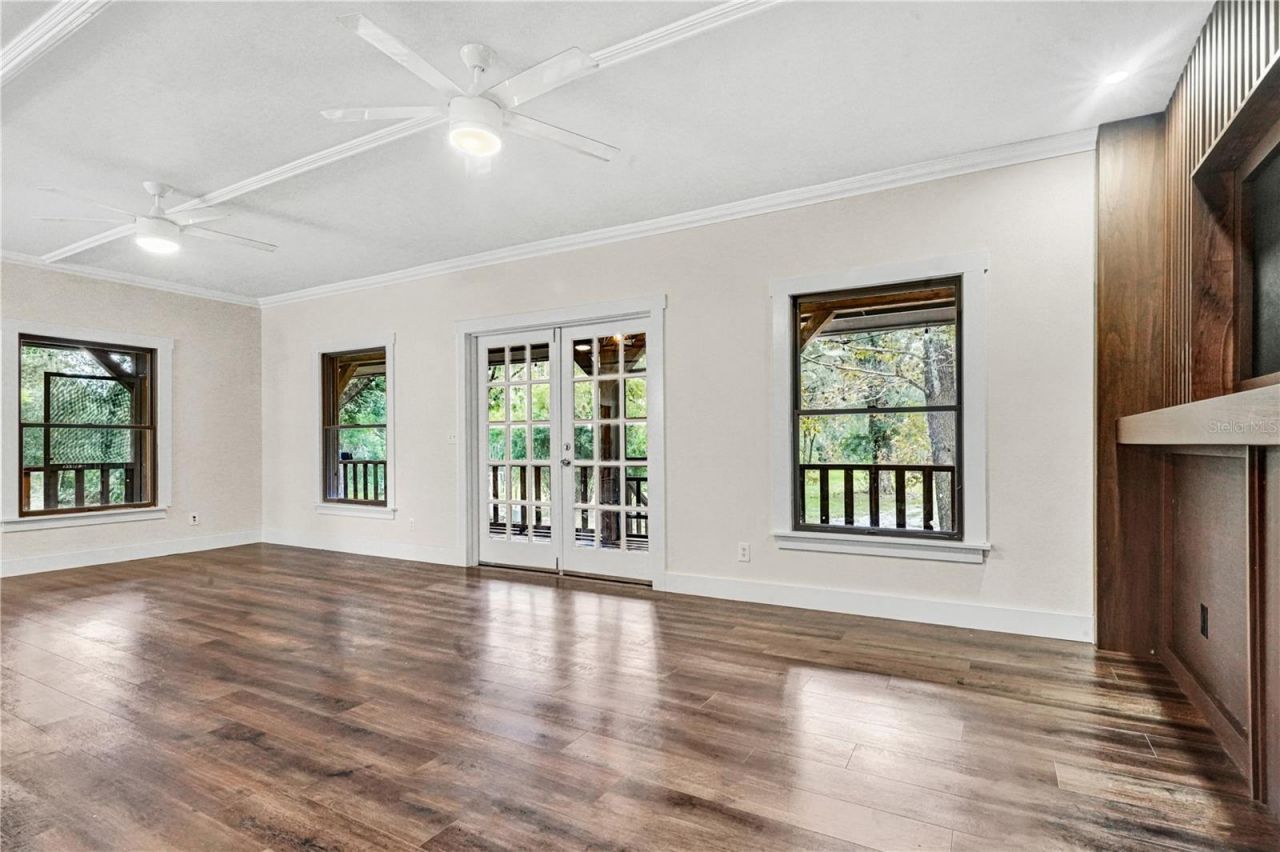 16418 Winburn Drive, Sarasota, FL 34240 Photo