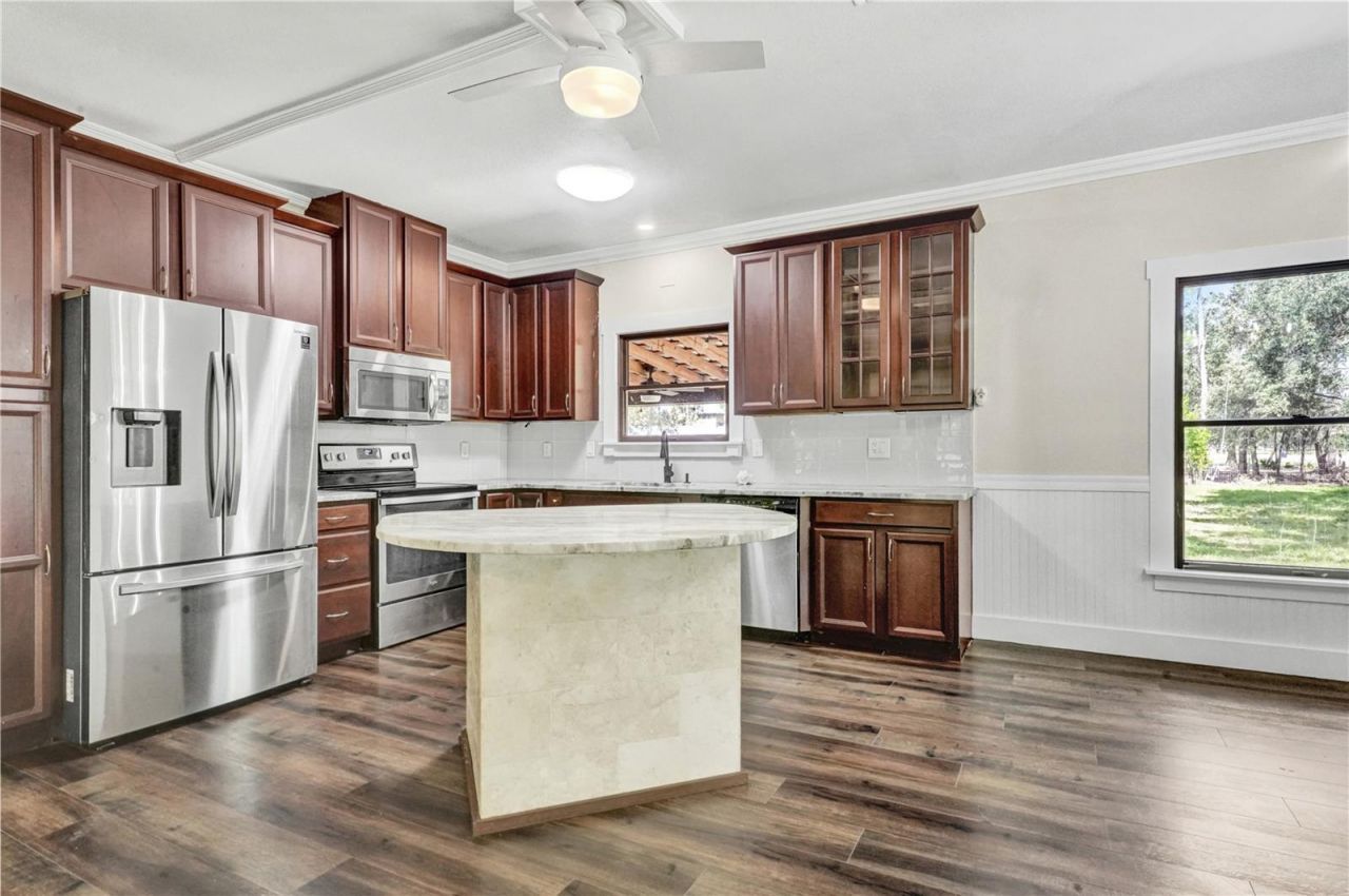 16418 Winburn Drive, Sarasota, FL 34240 Photo
