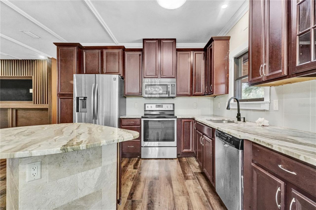 16418 Winburn Drive, Sarasota, FL 34240 Photo