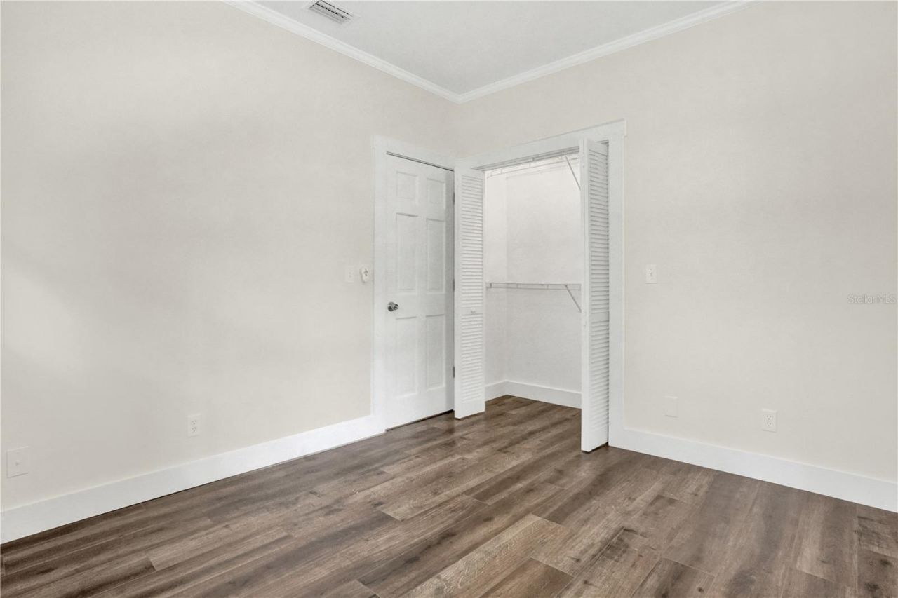 16418 Winburn Drive, Sarasota, FL 34240 Photo