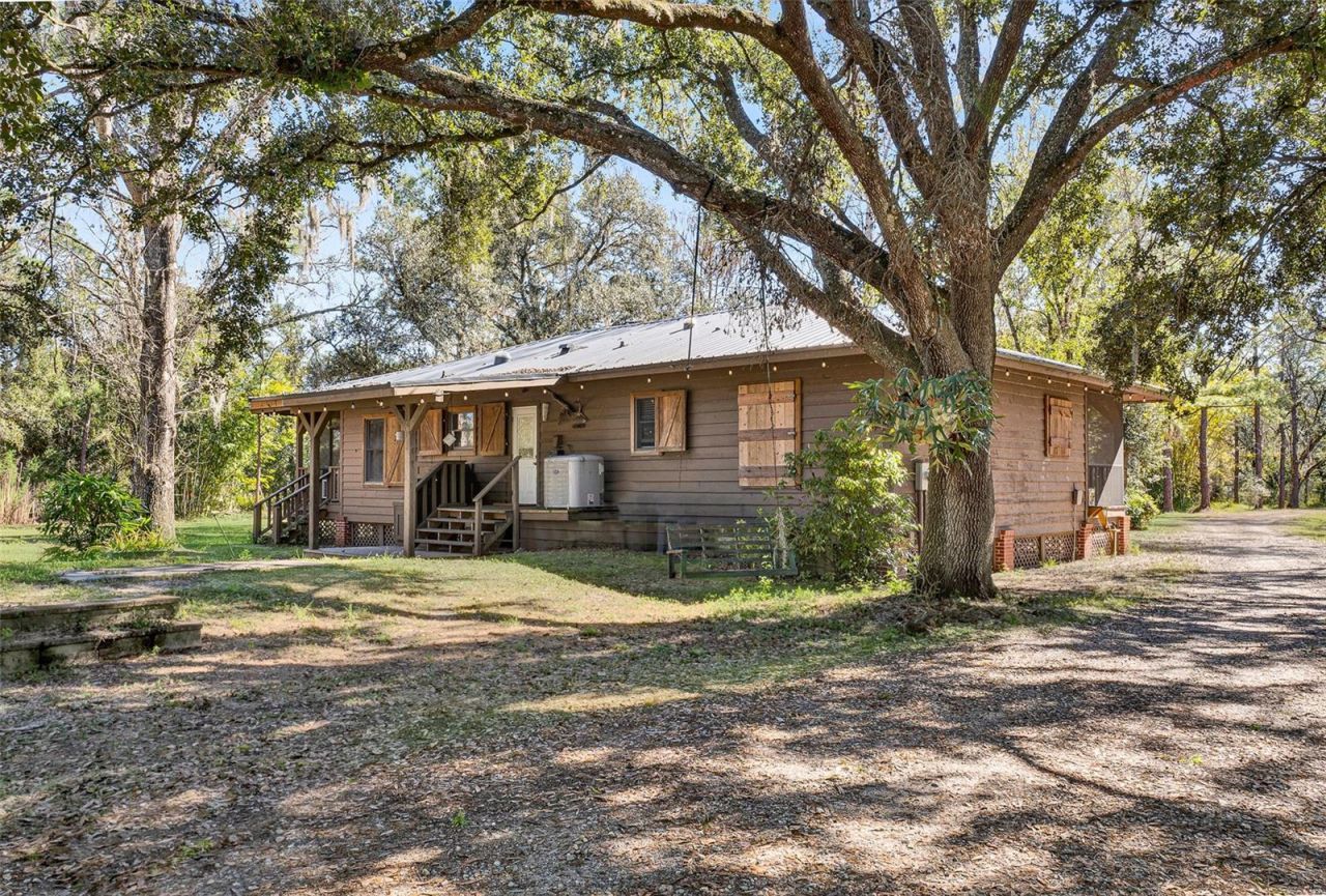 16418 Winburn Drive, Sarasota, FL 34240 Photo