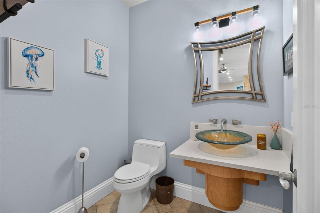 532 Johns Pass Avenue, Madeira Beach, FL 33708 Photo