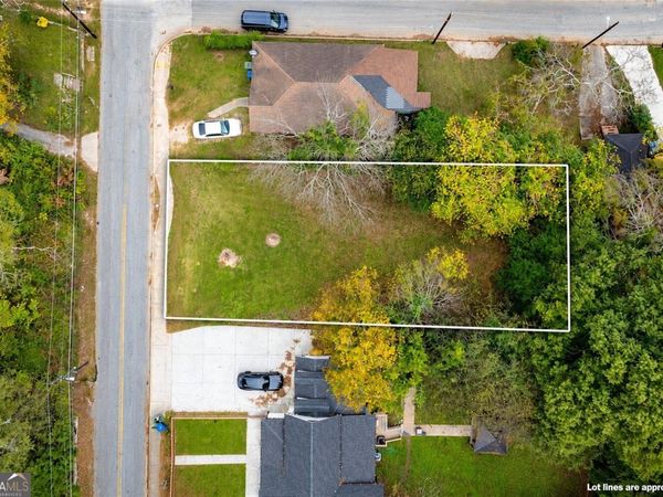 18 Johnson Road NW, Atlanta, GA 30318