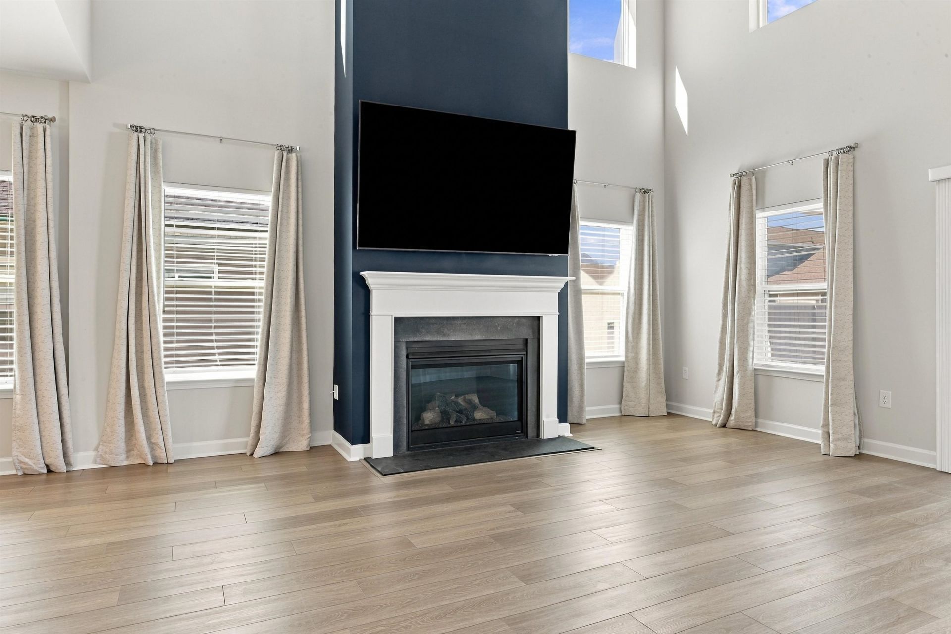 273 Valerio St. Photo 24