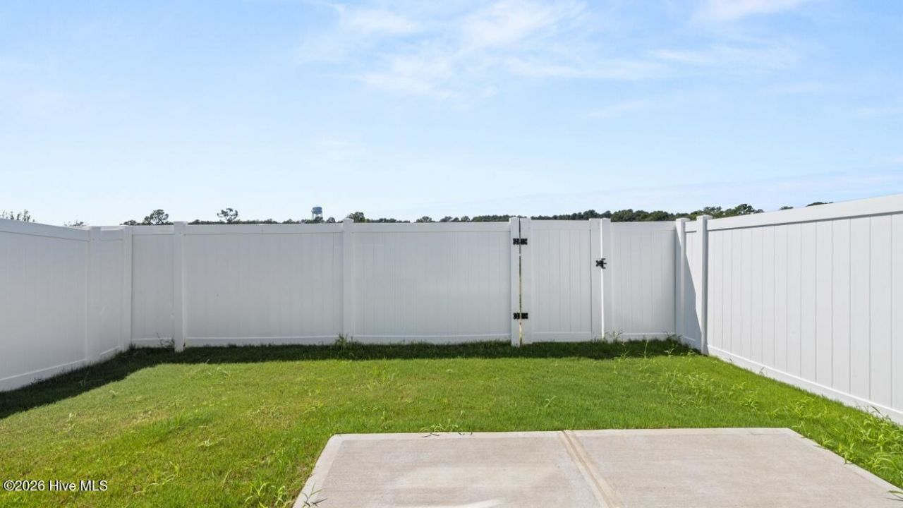 7088 Onyx Row Photo 16
