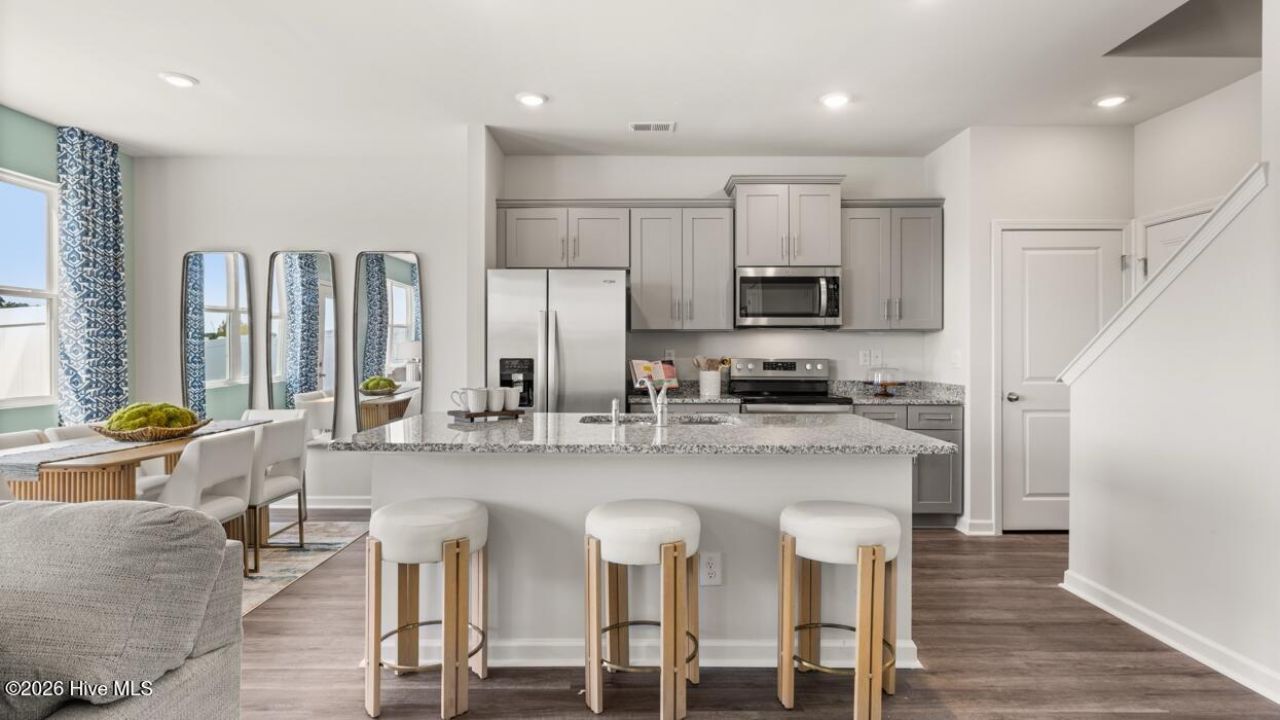 7088 Onyx Row Photo 4