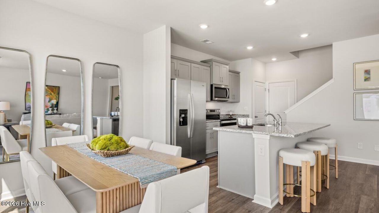 7088 Onyx Row Photo 8