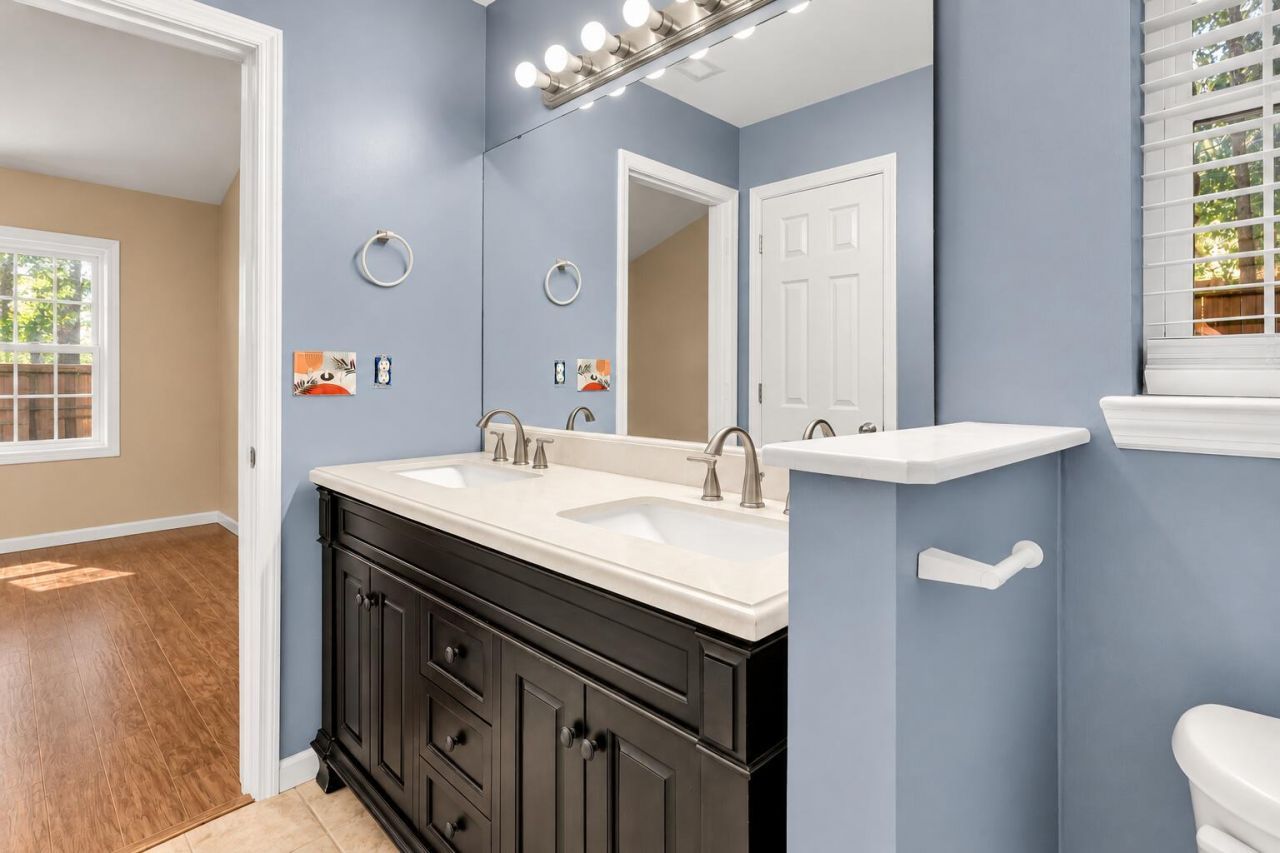 115 Holly Street Photo 14