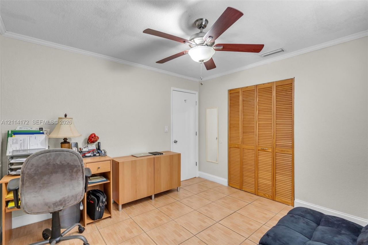 9421 S Meadows Cir , Miramar, FL 33025 Photo