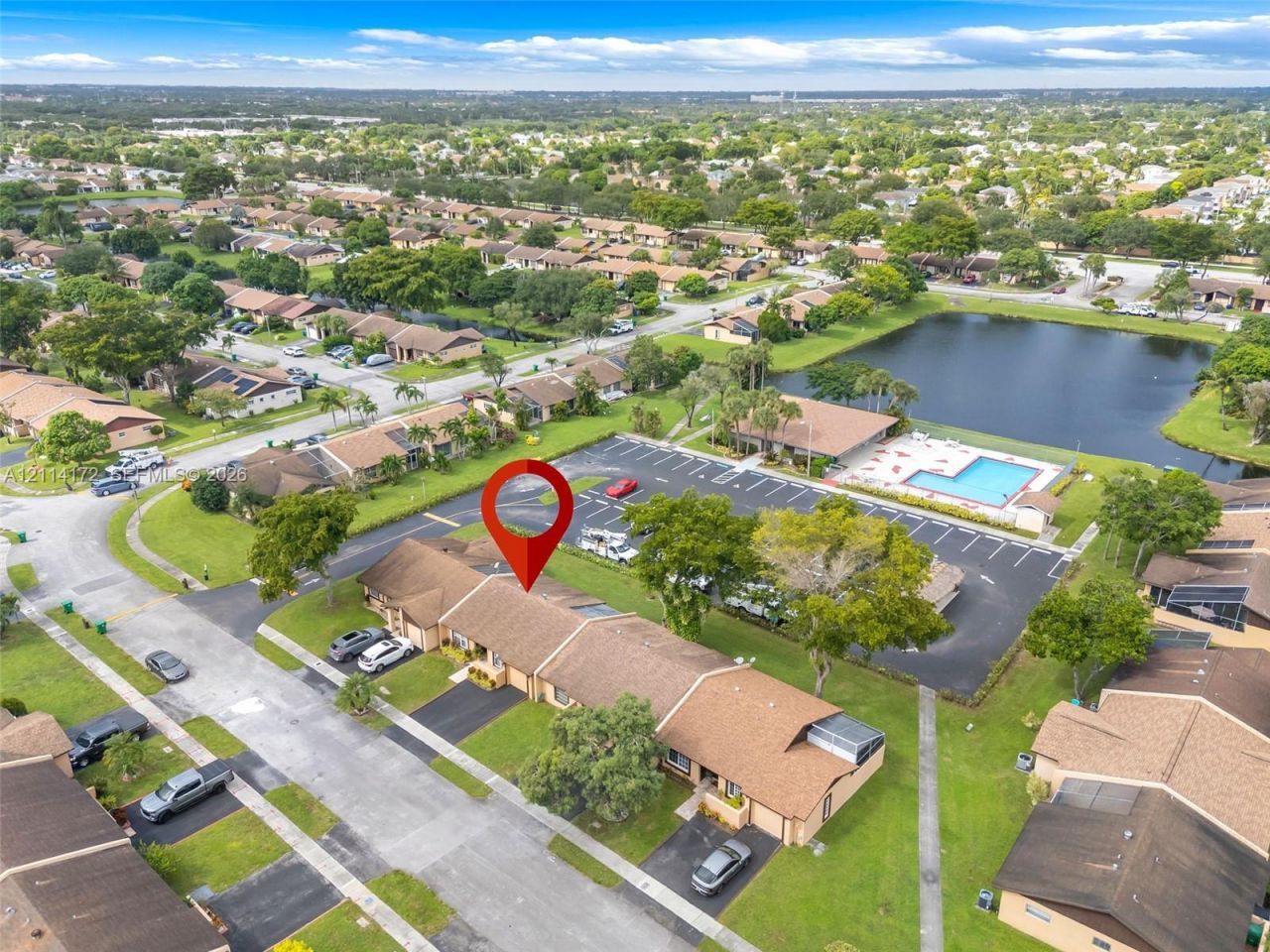 9421 S Meadows Cir , Miramar, FL 33025 Photo