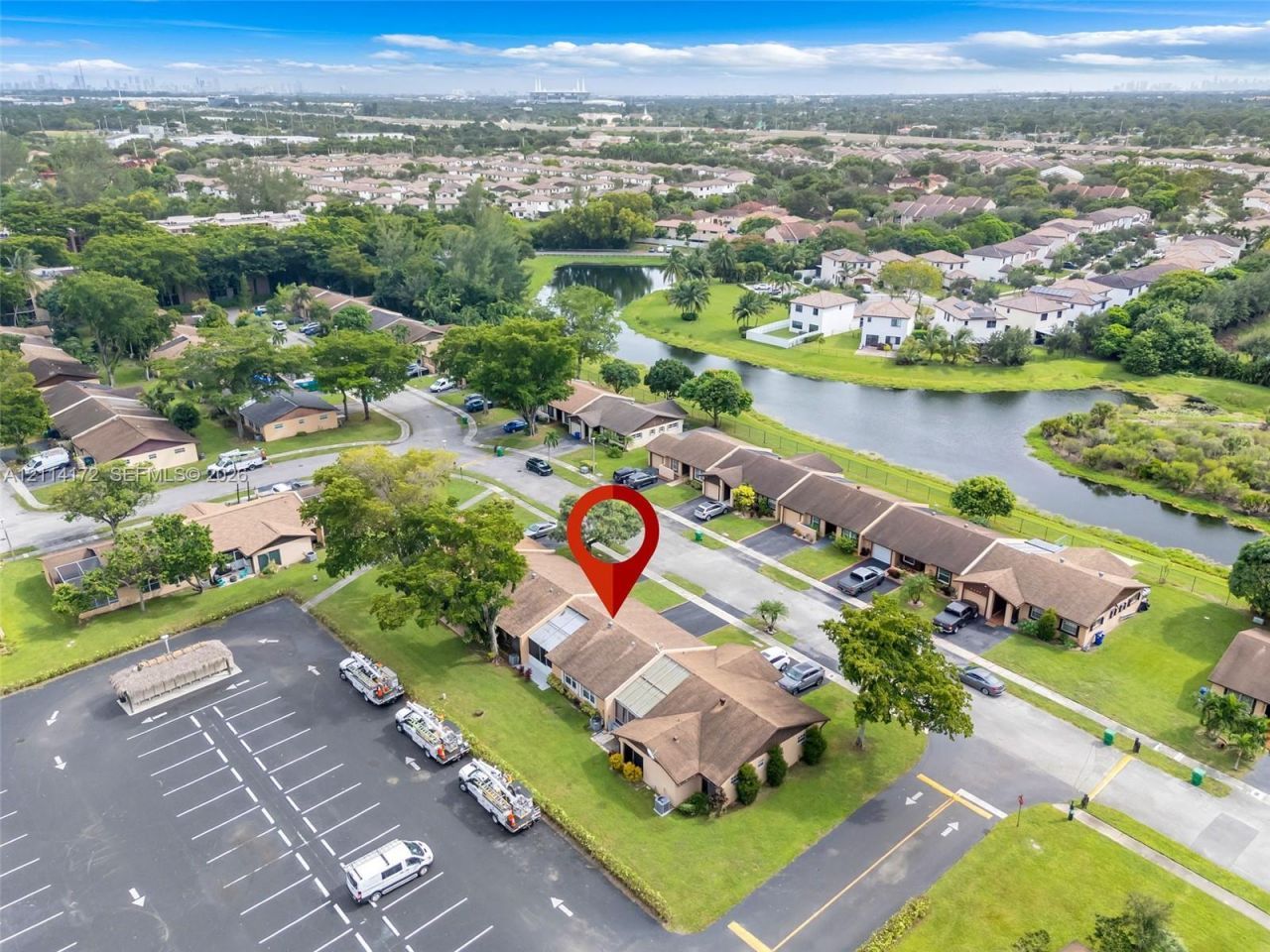 9421 S Meadows Cir , Miramar, FL 33025 Photo