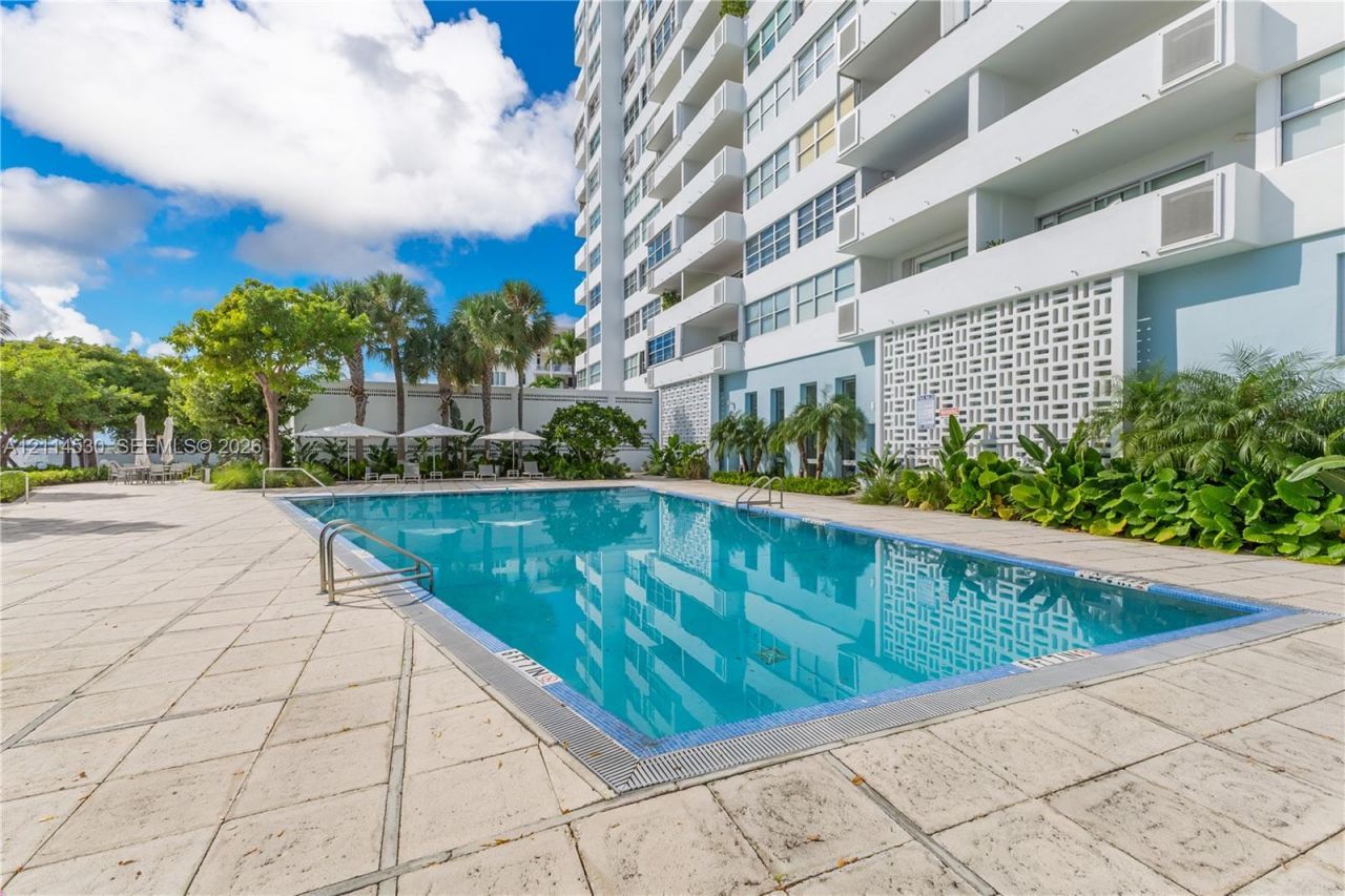 3 Island Ave , Unit 14L, Miami Beach, FL 33139 Photo