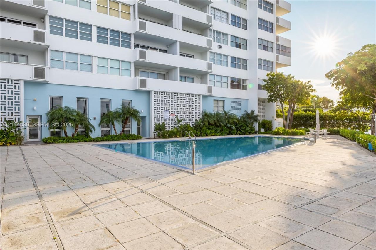 3 Island Ave , Unit 14L, Miami Beach, FL 33139 Photo