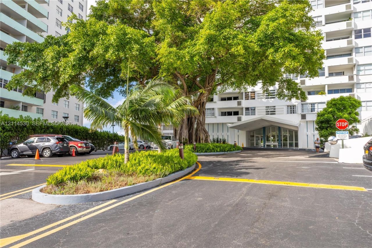 3 Island Ave , Unit 14L, Miami Beach, FL 33139 Photo
