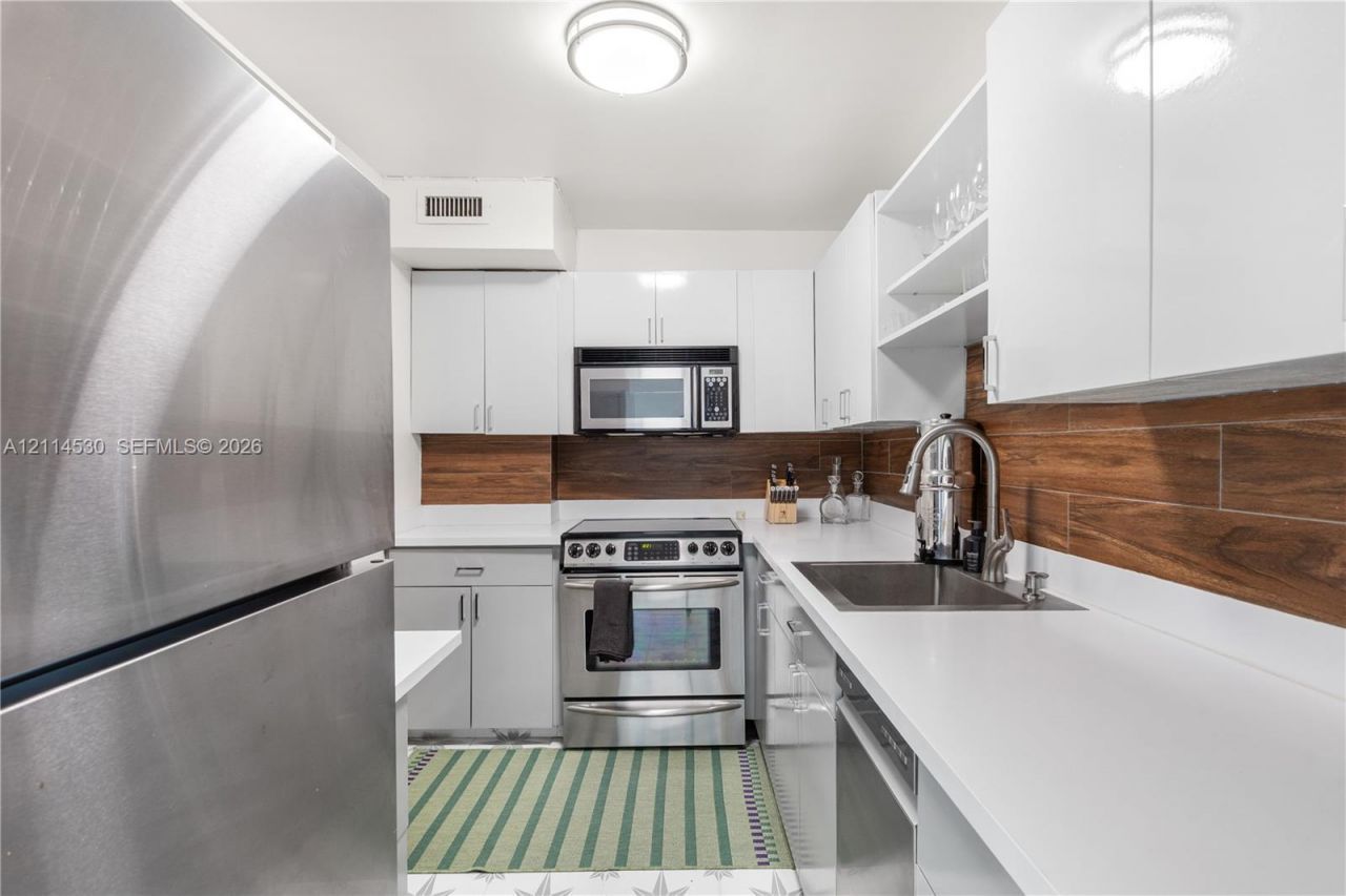 3 Island Ave , Unit 14L, Miami Beach, FL 33139 Photo