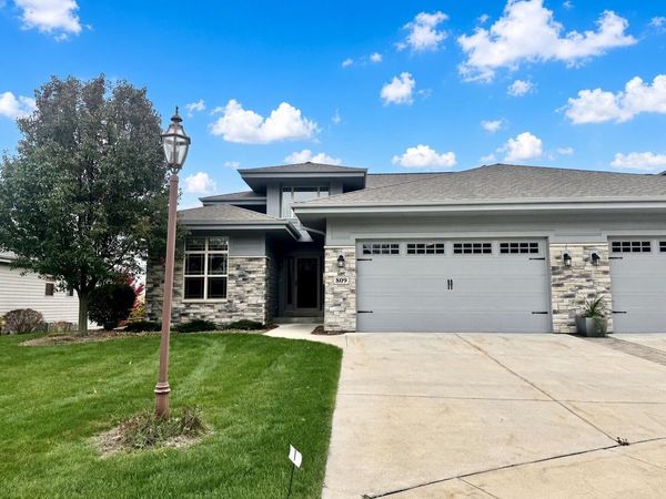 809 Conifer COURT, Waukesha, WI 53188