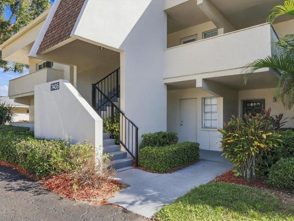 7405 W COUNTRY CLUB DRIVE N, Unit 104, SARASOTA, FL 34243