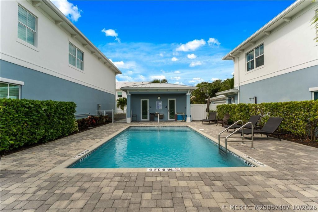 4692 SE Manatee Way , Stuart, FL 34997 Photo