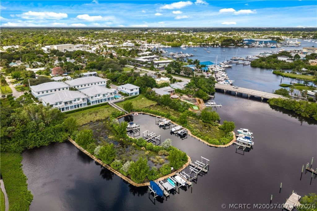 4692 SE Manatee Way , Stuart, FL 34997 Photo