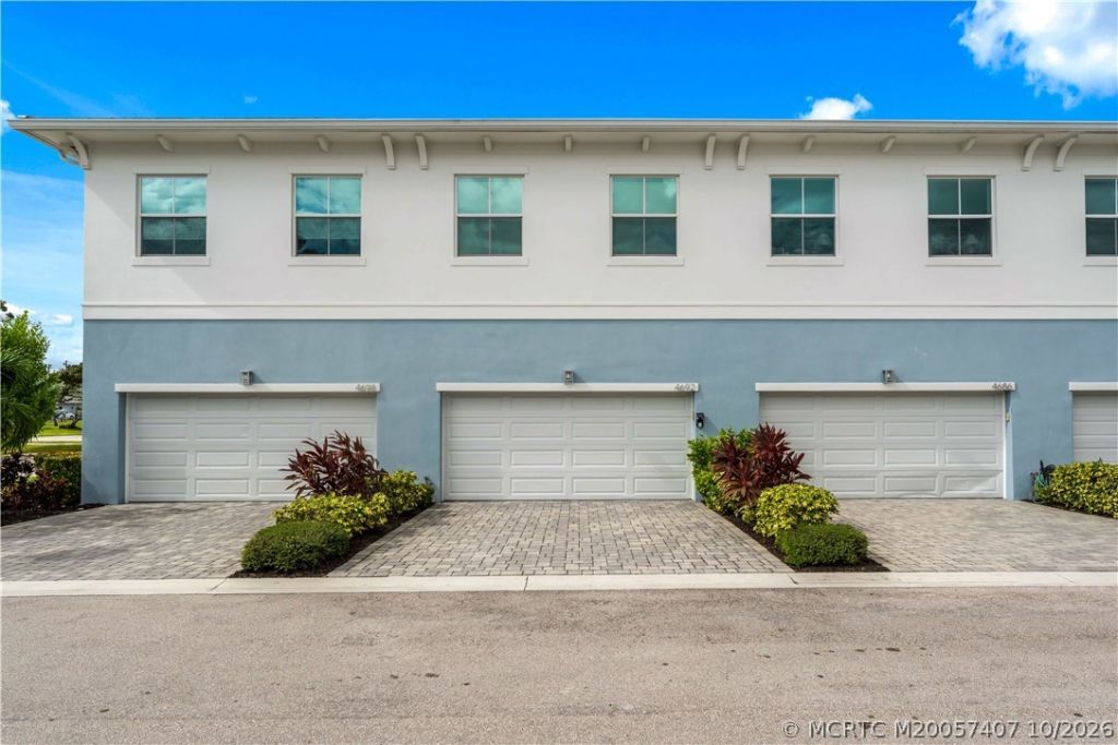 4692 SE Manatee Way , Stuart, FL 34997 Photo