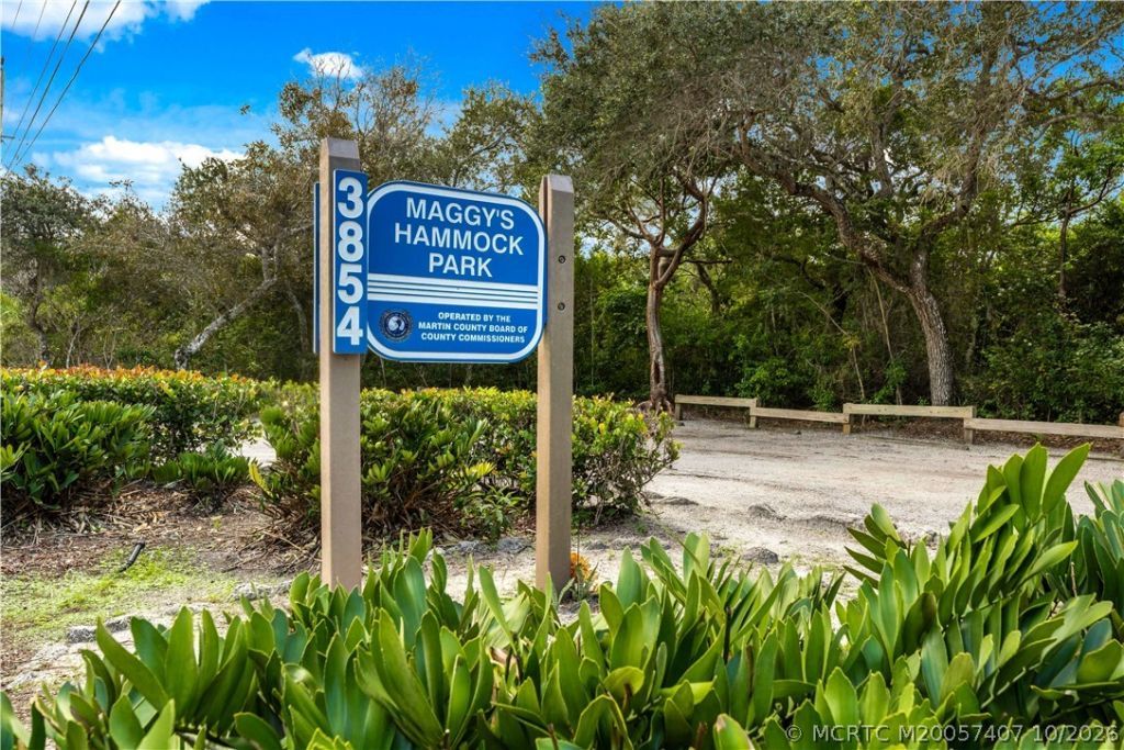 4692 SE Manatee Way , Stuart, FL 34997 Photo