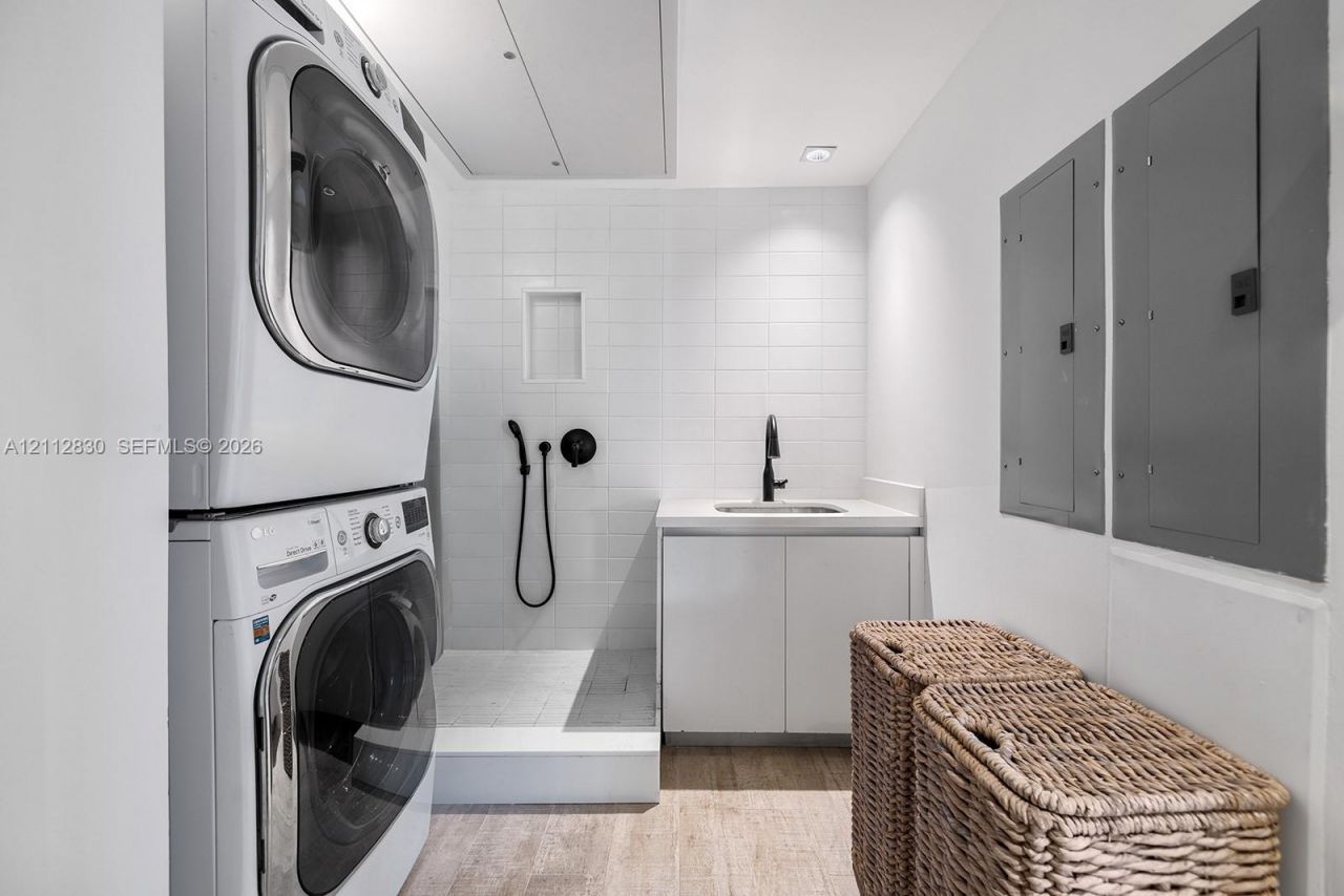 102 24th St , Unit PH1717, Miami Beach, FL 33139 Photo