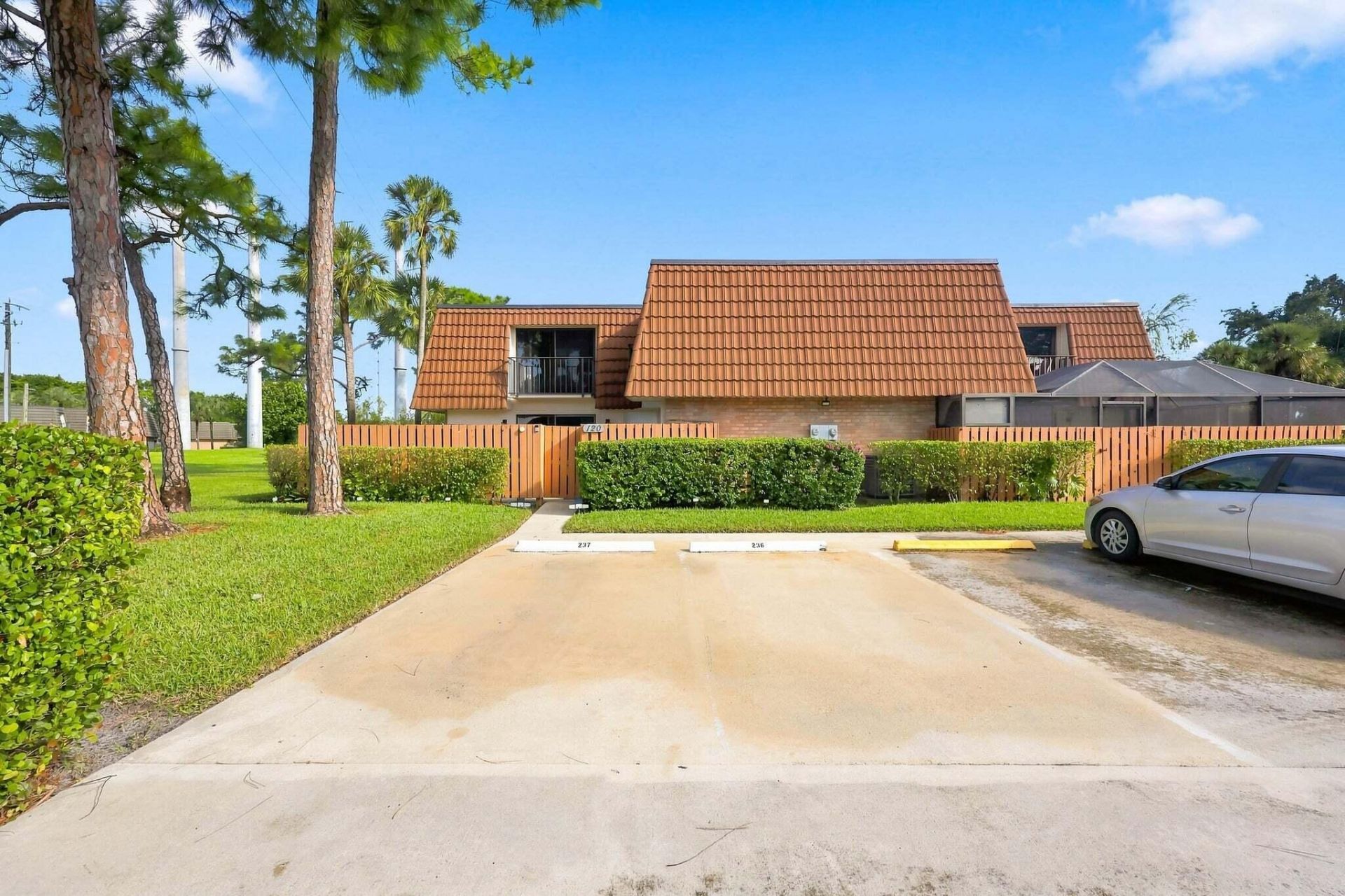 120 Heritage Way, West Palm Beach, FL 33407 Photo