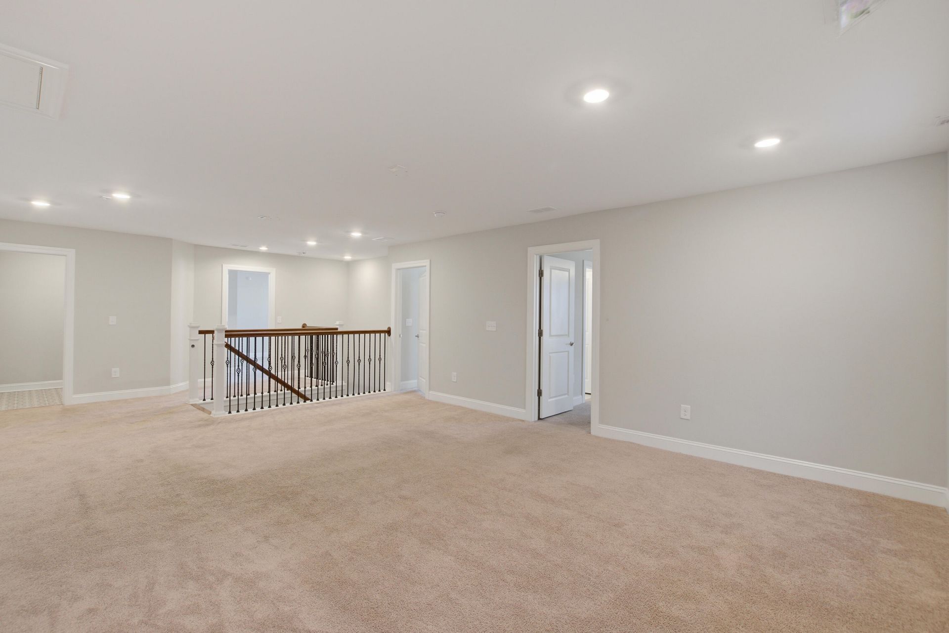 320 Long Pier Street Photo 28
