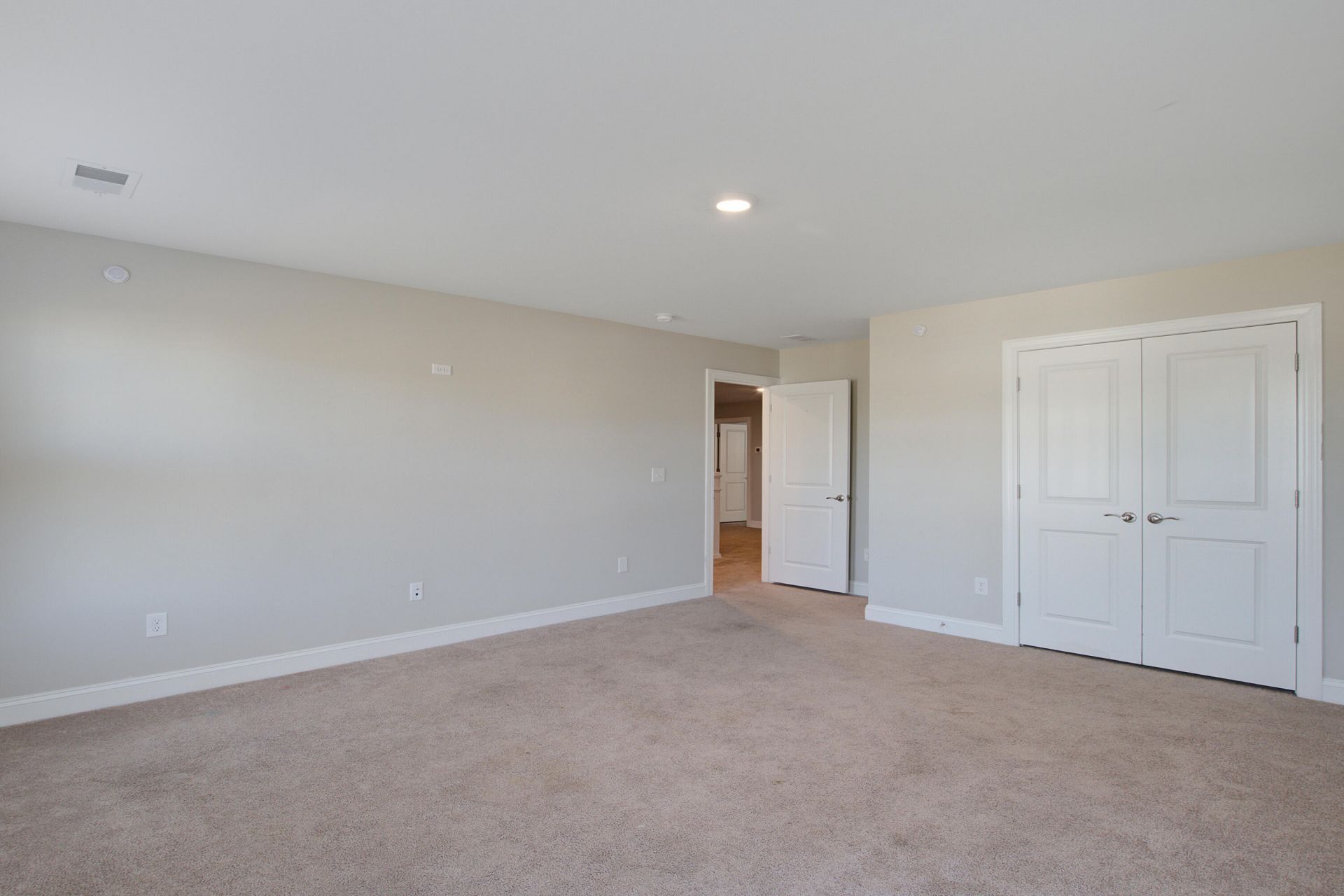 320 Long Pier Street Photo 49